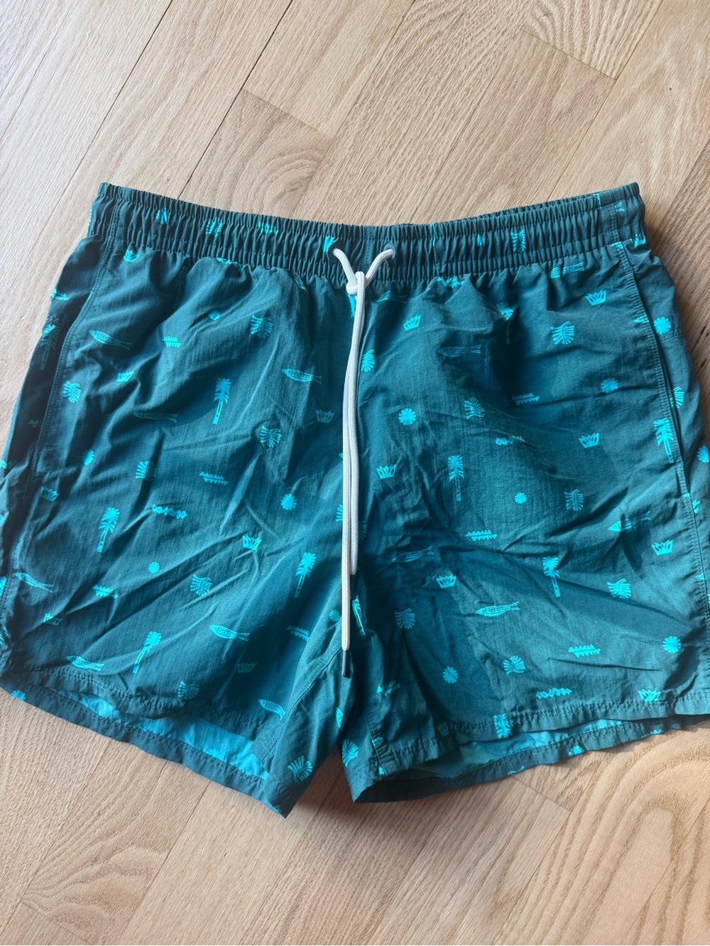 Eddie Bauer Women's Teal Elastic Waist Shorts - Teal Green